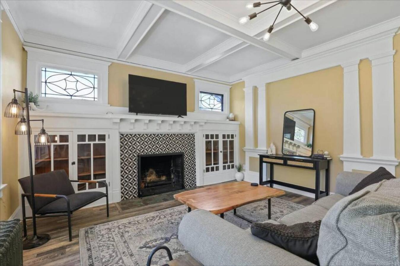 Stunning Craftsman In Manito Free Parking Apartment *